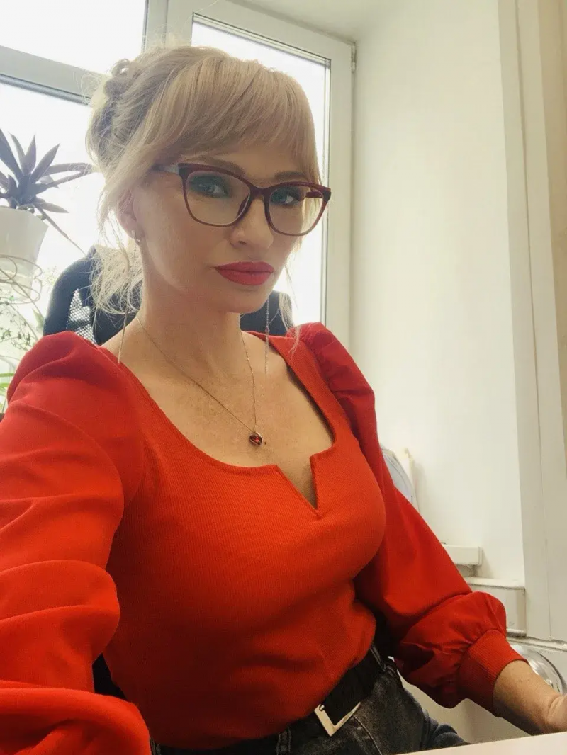Поздравляем нашего сотрудника Агафонову Валентину Витальевну с Днем Рождения!